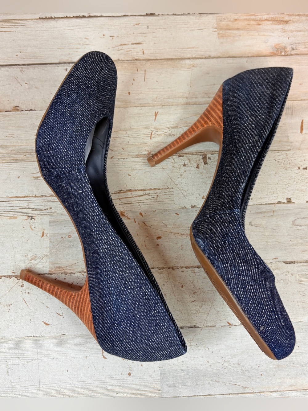 Jessica Simpson Blue Denim Round Toe Wood Heels Stiletto Shoes 10M Y2K - Picture 5 of 9